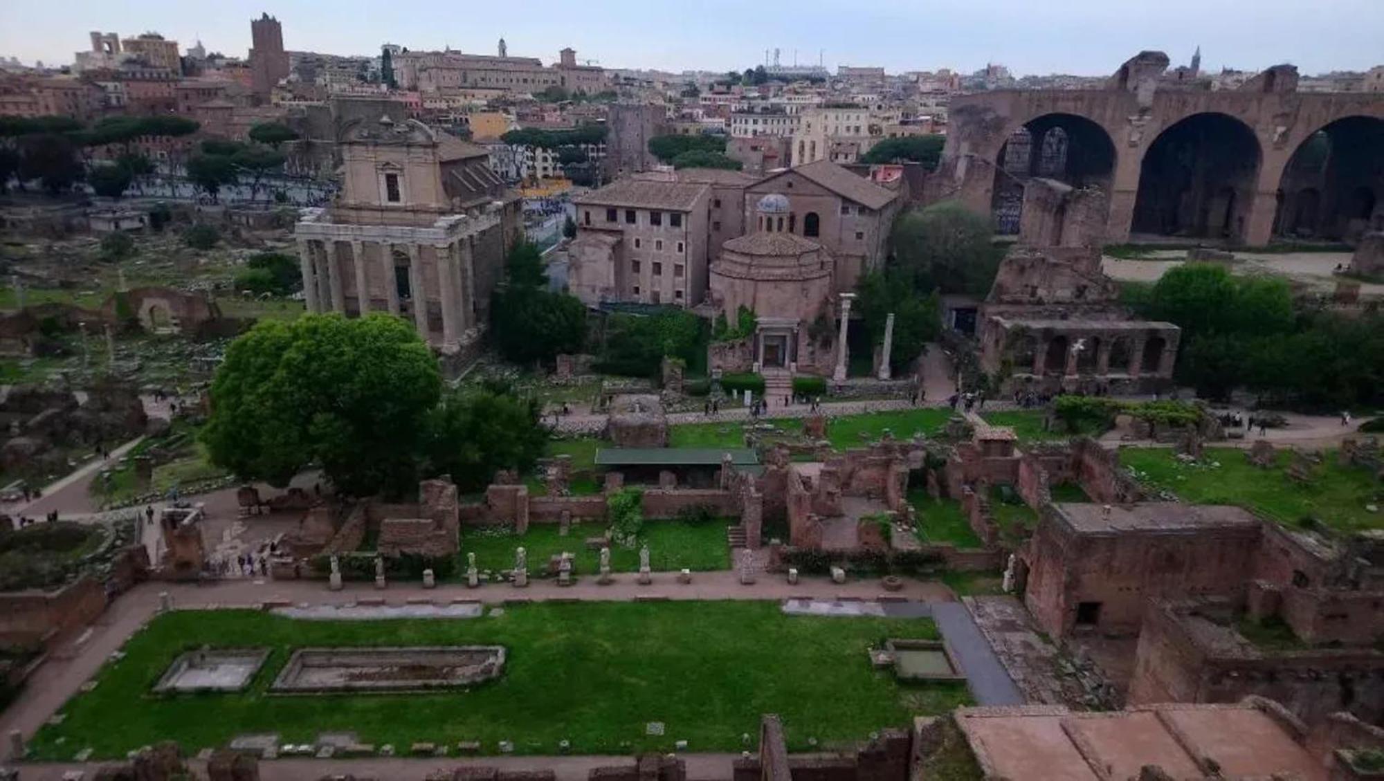 Apartment Charming Near The Colosseum 60 Sqm 4 Pers Air Conditiond Rom