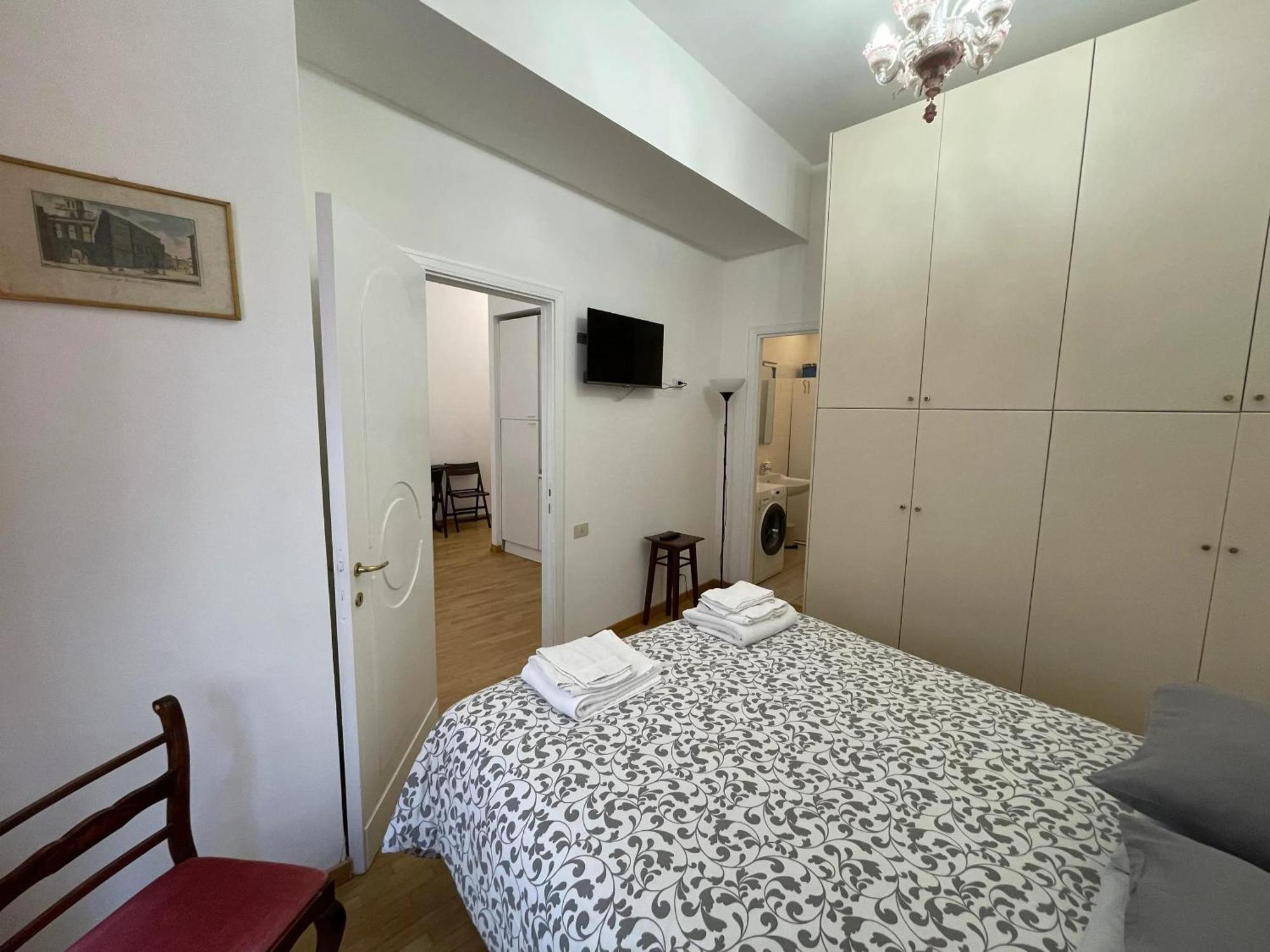 Charming Near The Colosseum 60 Sqm 4 Pers Air Conditiond