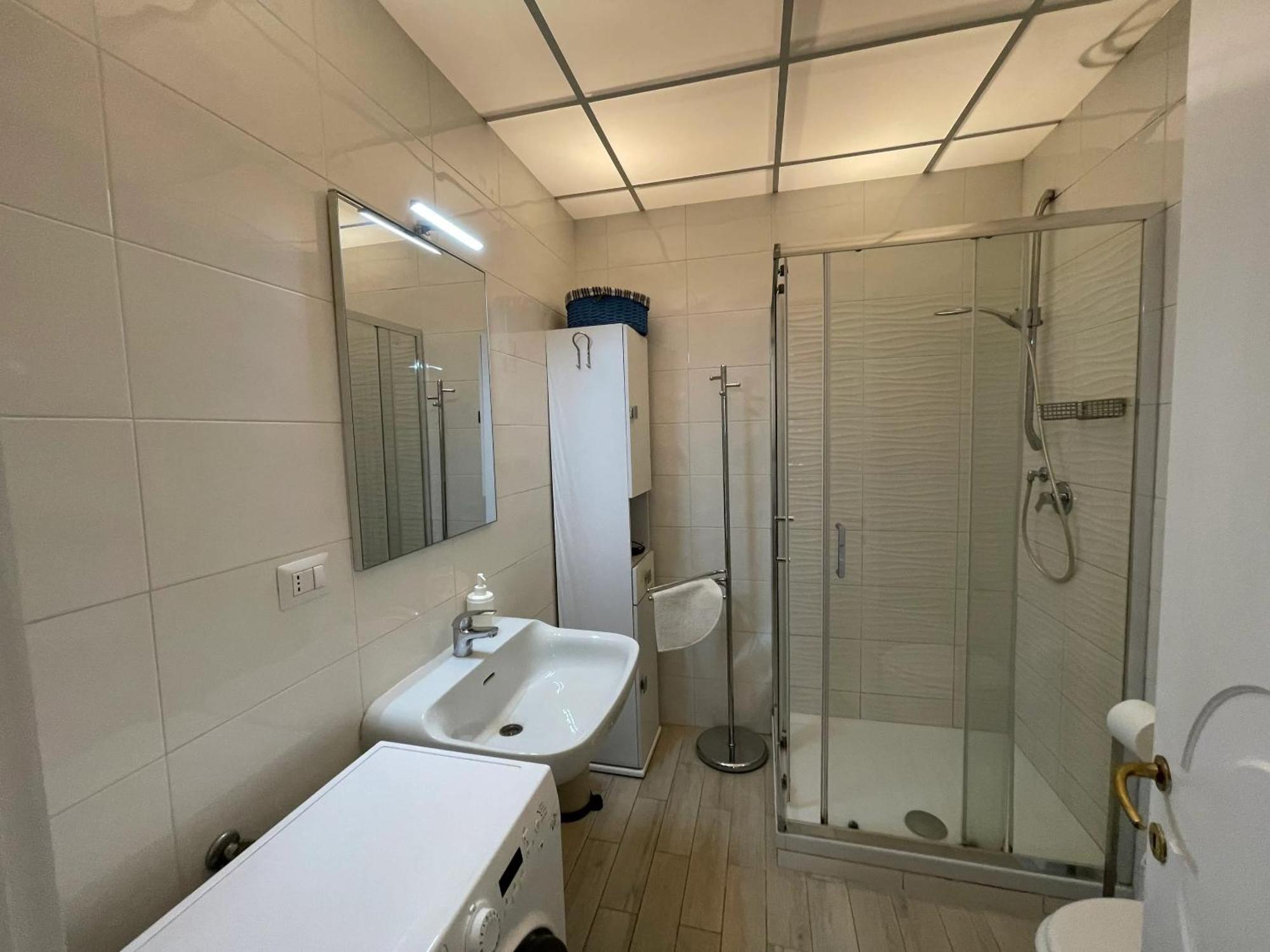 Charming Near The Colosseum 60 Sqm 4 Pers Air Conditiond Apartment Rom